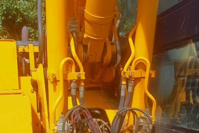 OmecoHub - Immagine JCB JS130W
